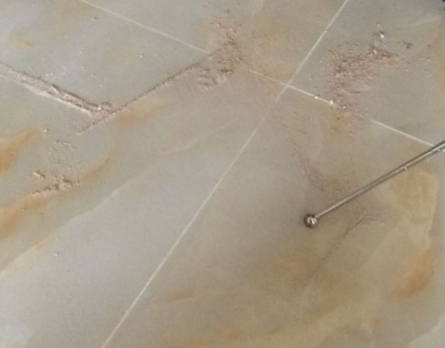 津南瓷砖空鼓维修公司分享粘合剂选择不当在瓷砖铺贴过程中可能导致以下问题